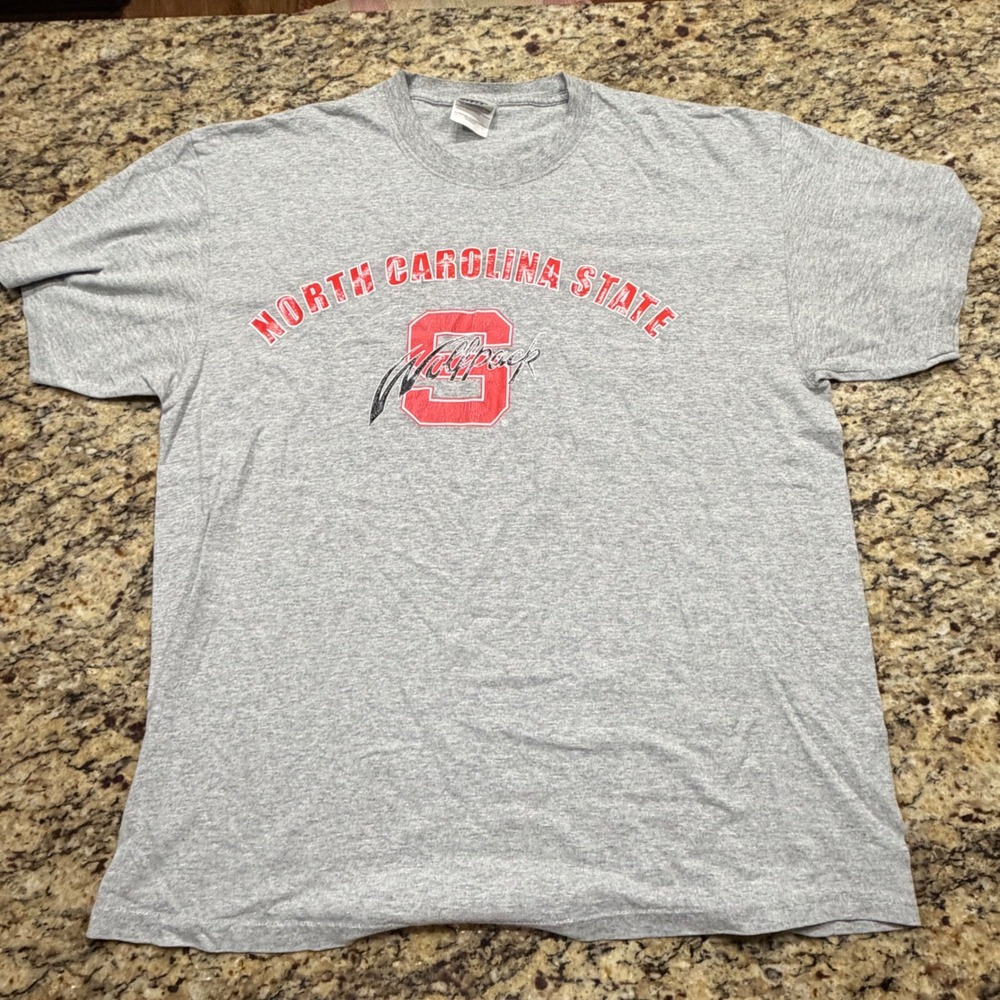 Big Ball Sports NC State Wolfpack T-Shirt Mens XL Gray NCAA Graphic Tee v